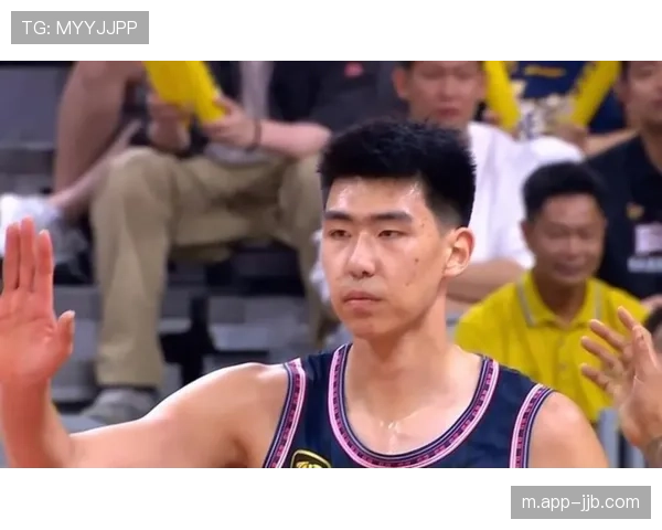 广州队防守篮板保护:徐昕护框与全队卡位如何限制对手二次进攻 广州队防守篮板保护:徐昕护框与全队卡位如何限制对手二次进攻